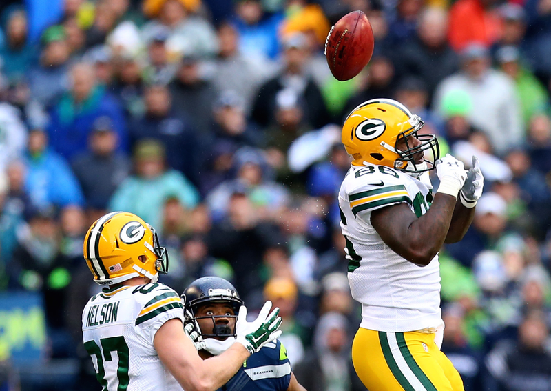 Illustration for article titled Brandon Bostick Wasn't Supposed To Try To Catch That Onside Kick